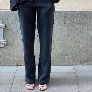 Djerf Avenue - On the Go Pants